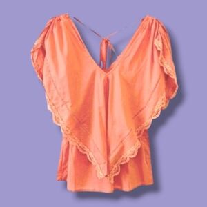 🍊NWT! Lucy & Co. Gorgeous Layered Top Embroidered Cotton Materials